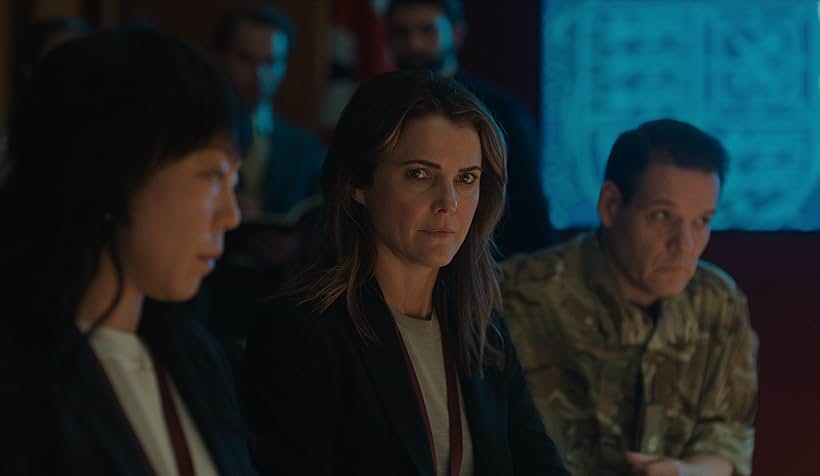 Keri Russell and Ali Ahn in The Diplomat (2023)