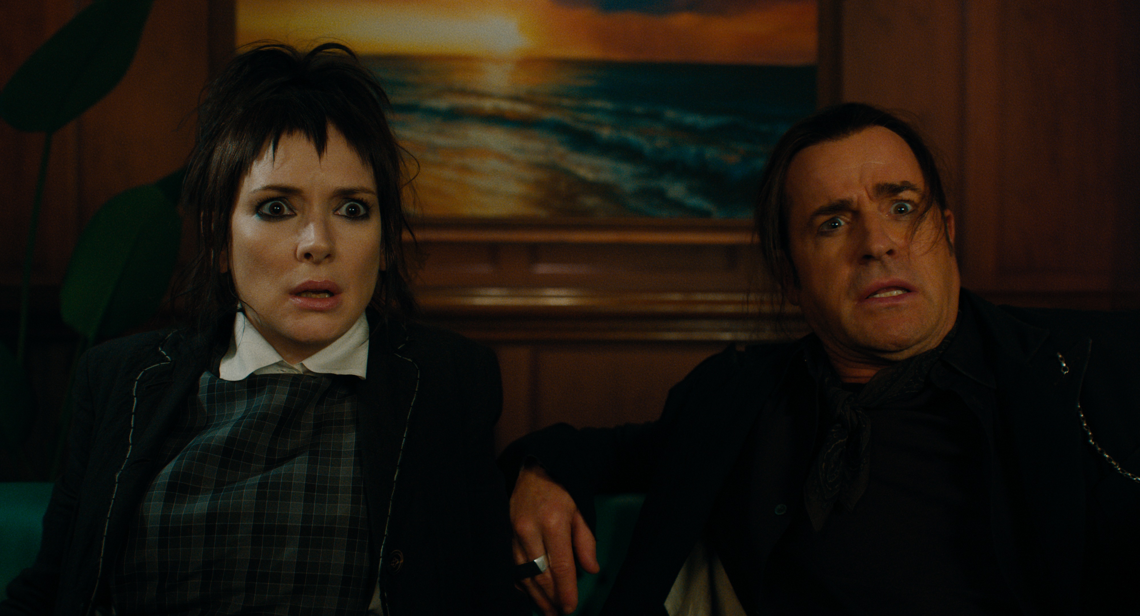 Winona Ryder and Justin Theroux in Beetlejuice Beetlejuice (2024)