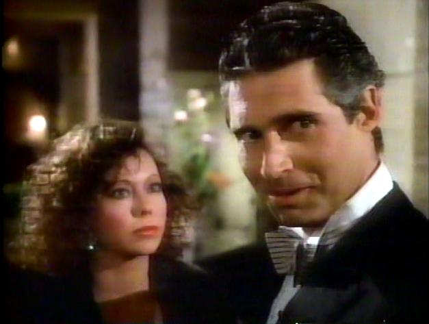 Jenny Agutter and Michael Nouri in Snoops (1989)