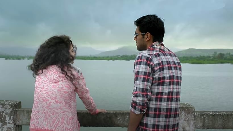 Dhruv Sehgal and Mithila Palkar in Little Things (2016)