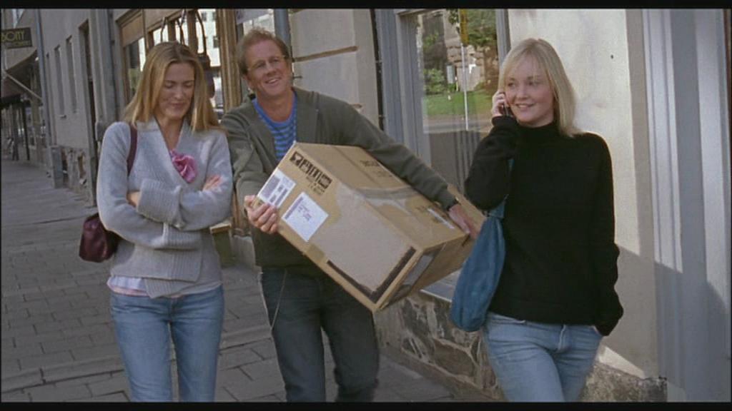 Anders Eriksson, Sofia Pekkari, and Susanne Otto in Den enskilde medborgaren (2006)