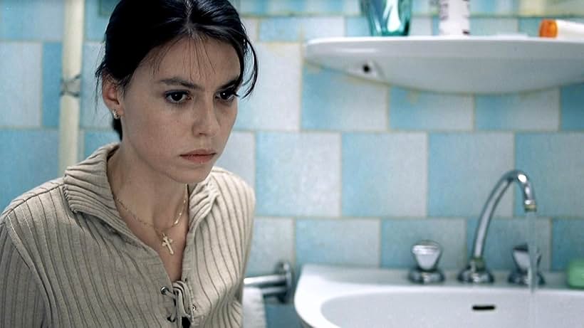 Laura Vasiliu in 4 Months, 3 Weeks and 2 Days (2007)