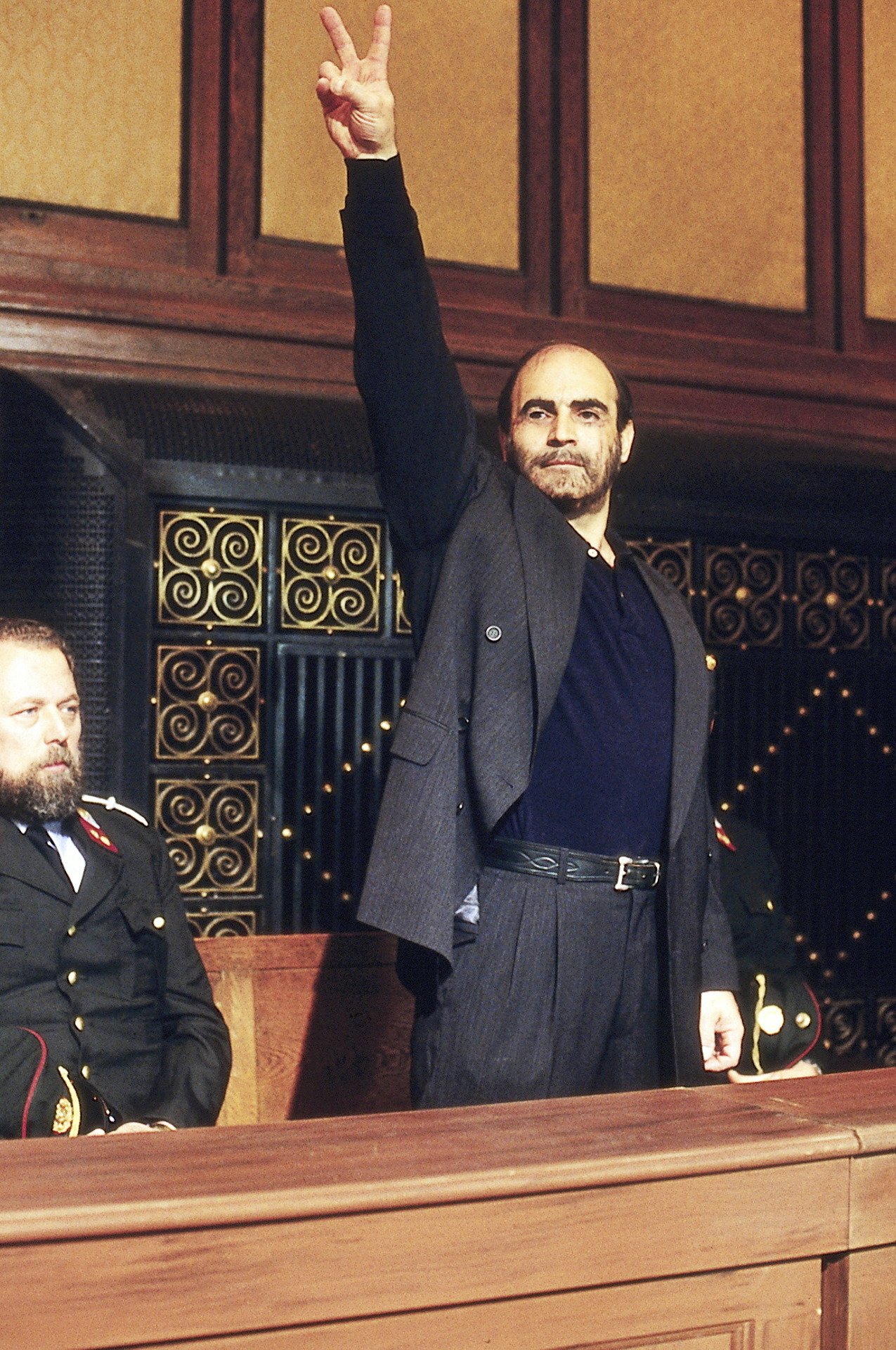 David Suchet in Der Fall Lucona (1993)