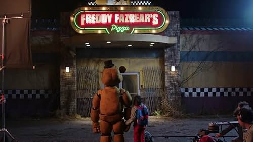 Five Nights At Freddy's: For The Fans (Featurette)