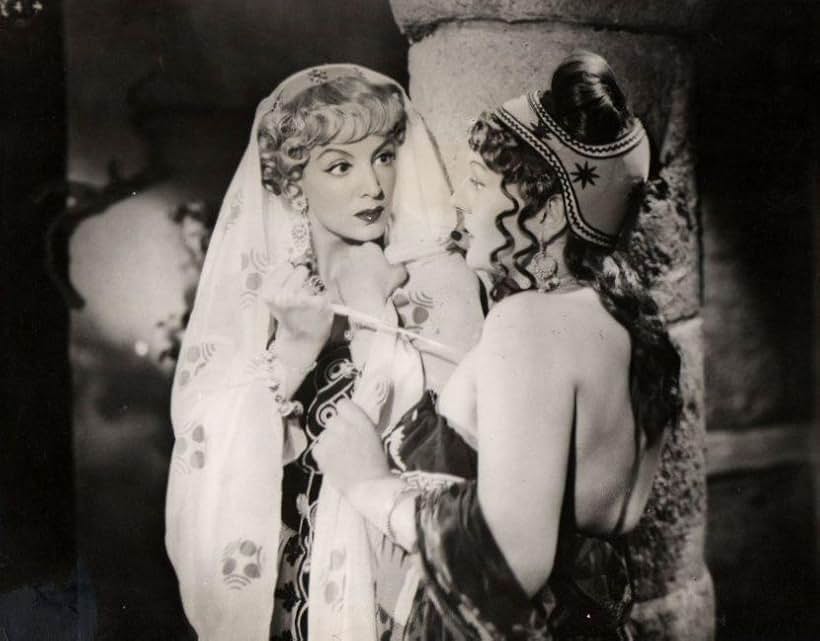 María Félix and Greta Gonda in The Affairs of Messalina (1951)