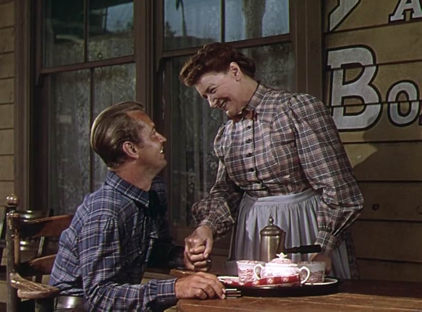 Alan Ladd and Fay Holden in Whispering Smith (1948)