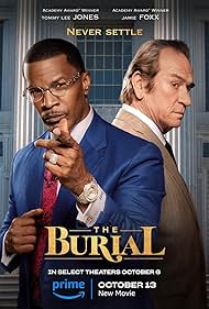 Tommy Lee Jones and Jamie Foxx in The Burial (2023)