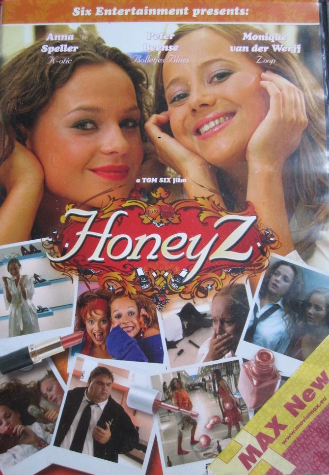 Monique van der Werff and Anna Speller in Honeyz (2007)