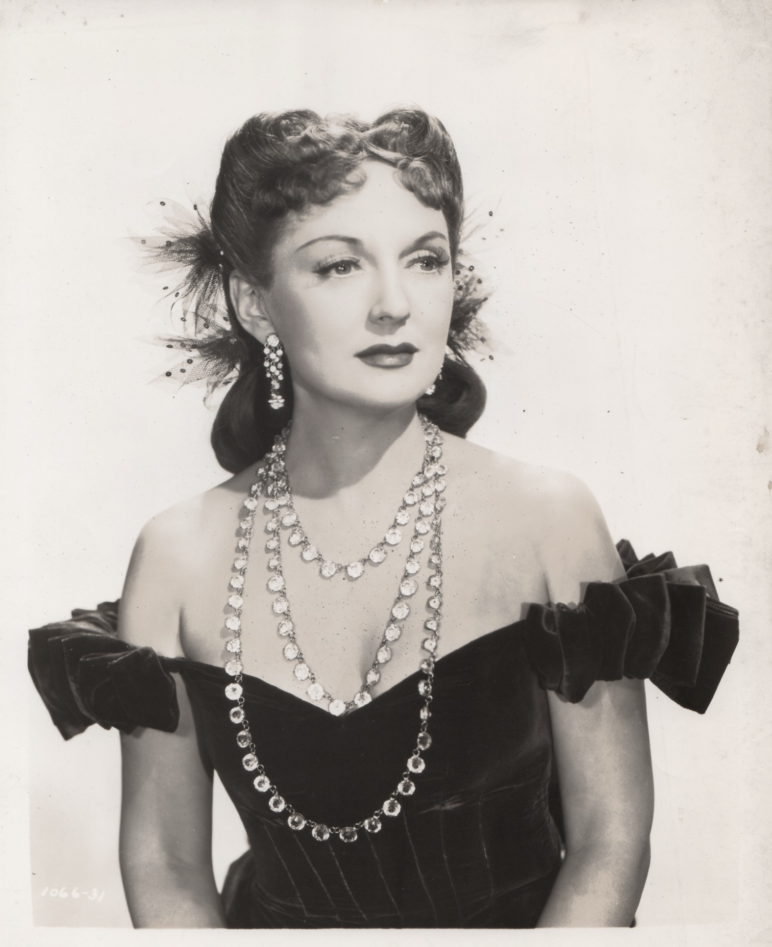 Dorothy Burgess in Lady for a Night (1942)