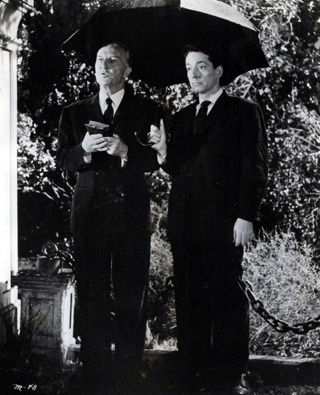 Jonathan Kidd and Voltaire Perkins in Macabre (1958)