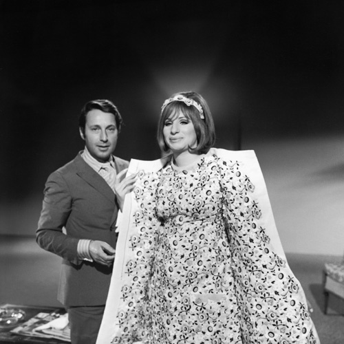 Barbra Streisand and Arnold Scaasi in On a Clear Day You Can See Forever (1970)