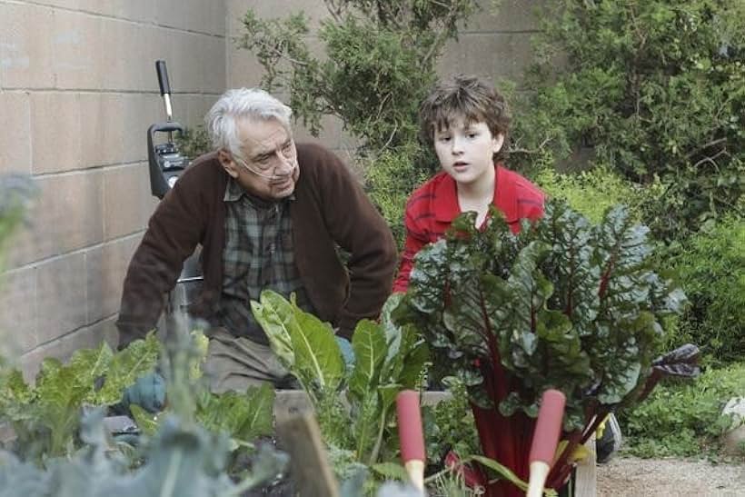 Philip Baker Hall and Nolan Gould in Modern Family (2009)