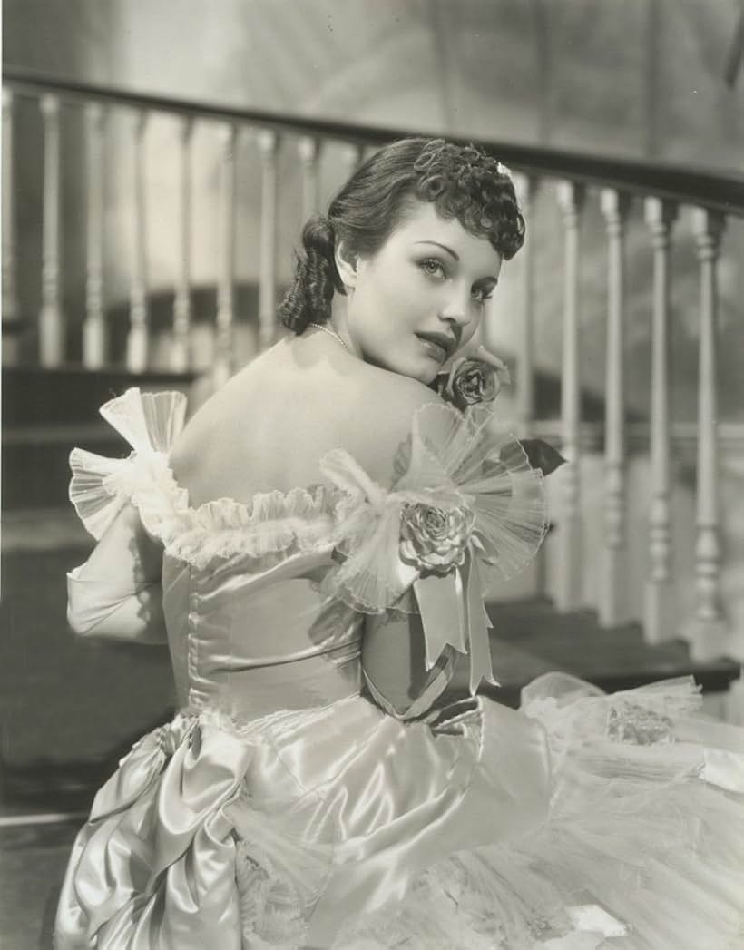 Rochelle Hudson in Poppy (1936)