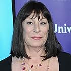 Anjelica Huston