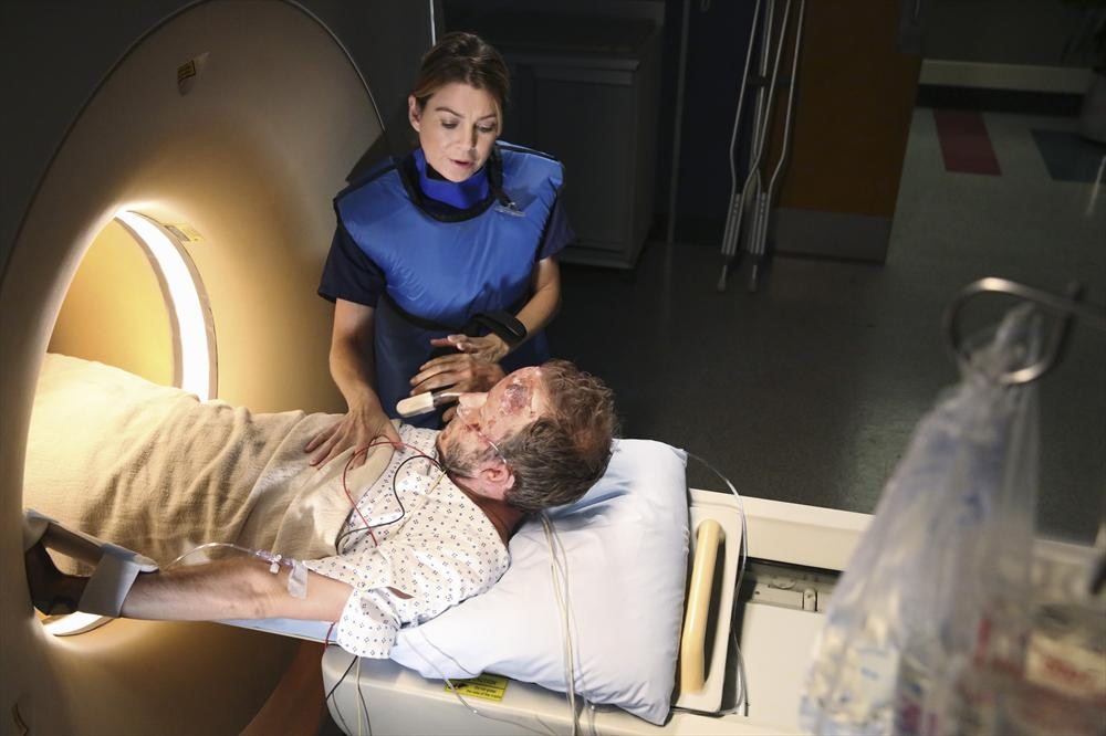 Ellen Pompeo and Christopher Redman in Grey's Anatomy (2005)