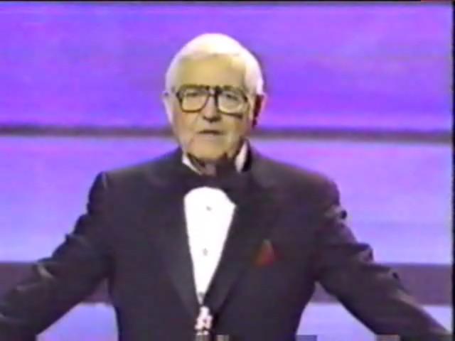 Robert Wise in The 59th Annual Academy Awards (1987)