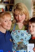 Matthew Beard, Sara Crowe, and Vicki Lee Taylor in Big Meg, Little Meg (2000)