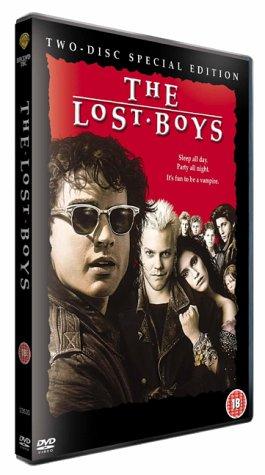 Jami Gertz, Corey Haim, Jason Patric, Kiefer Sutherland, Chance Michael Corbitt, Brooke McCarter, Alex Winter, and Billy Wirth in The Lost Boys (1987)