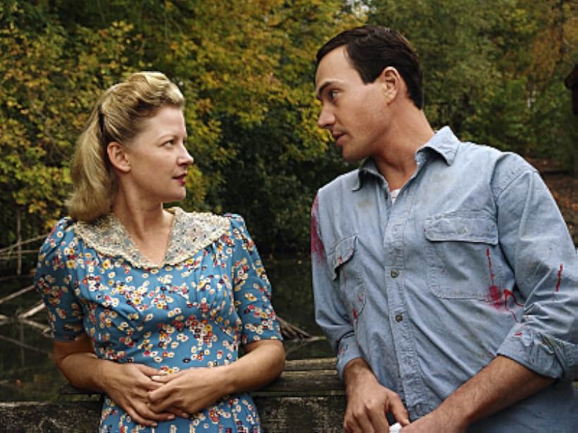 Gretchen Mol and Chris Klein in The Valley of Light (2006)