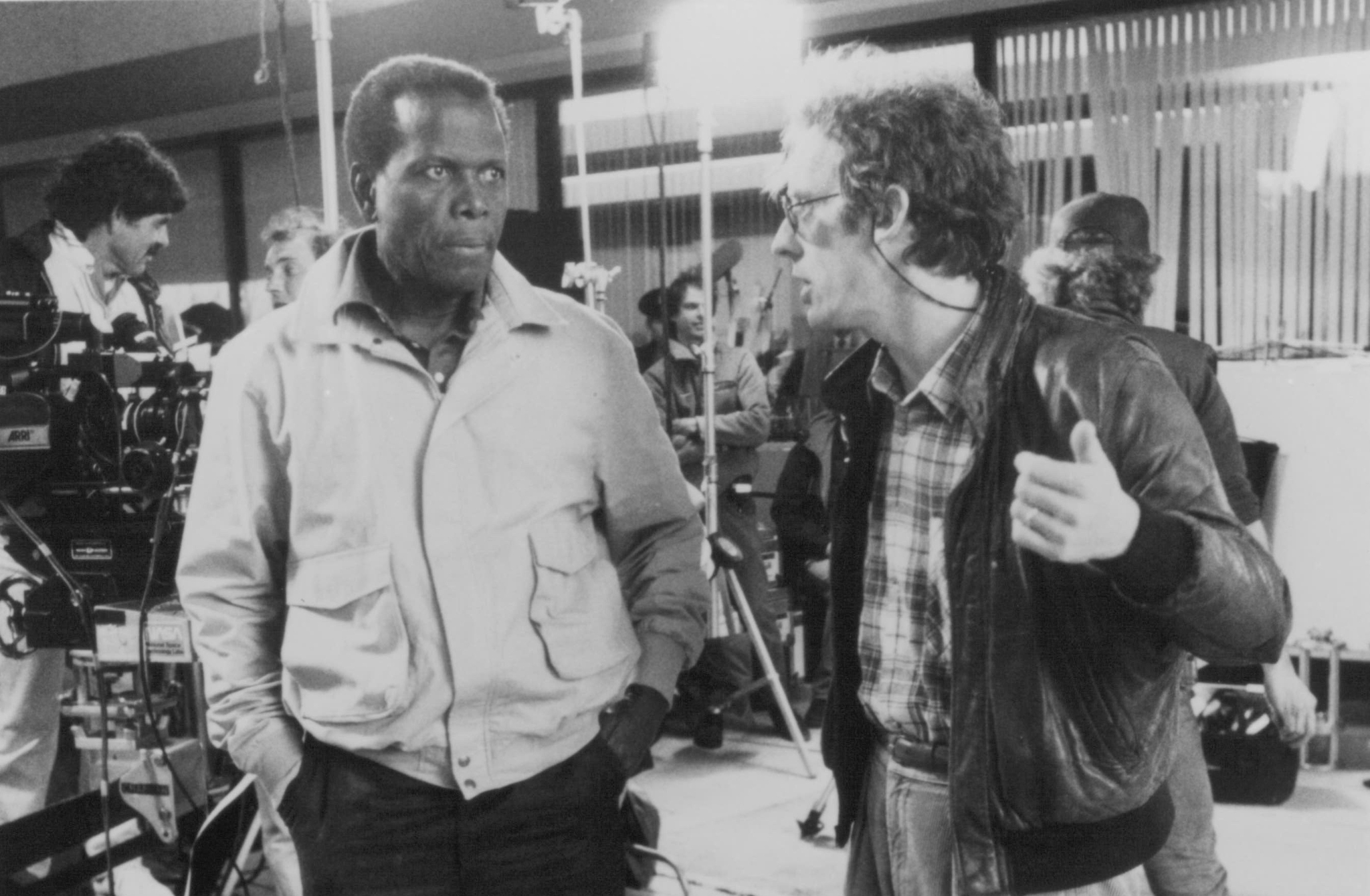 Sidney Poitier and Roger Spottiswoode in Shoot to Kill (1988)