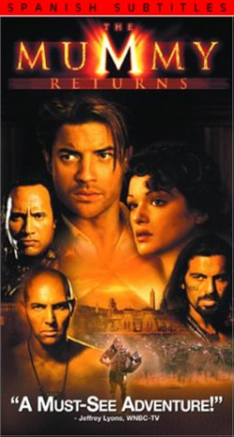 Brendan Fraser, Rachel Weisz, Oded Fehr, Dwayne Johnson, and Arnold Vosloo in The Mummy Returns (2001)