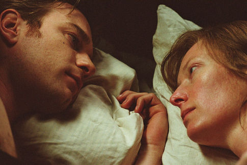 Ewan McGregor and Tilda Swinton in Young Adam (2003)