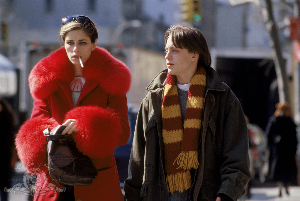 Kieran Culkin and Amanda Peet in Igby Goes Down (2002)