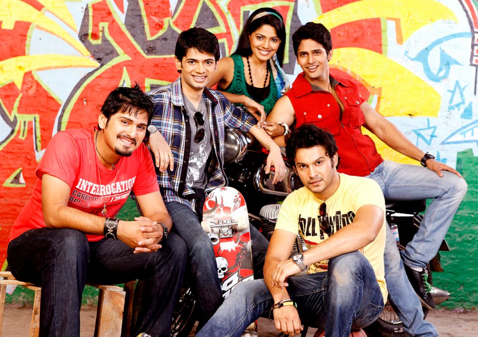 Addinath Kothare, Pooja Sawant, Bhushan Pradhan, Siddharth Chandekar, and Soumil Shringarpure in Satrangi Re (2012)