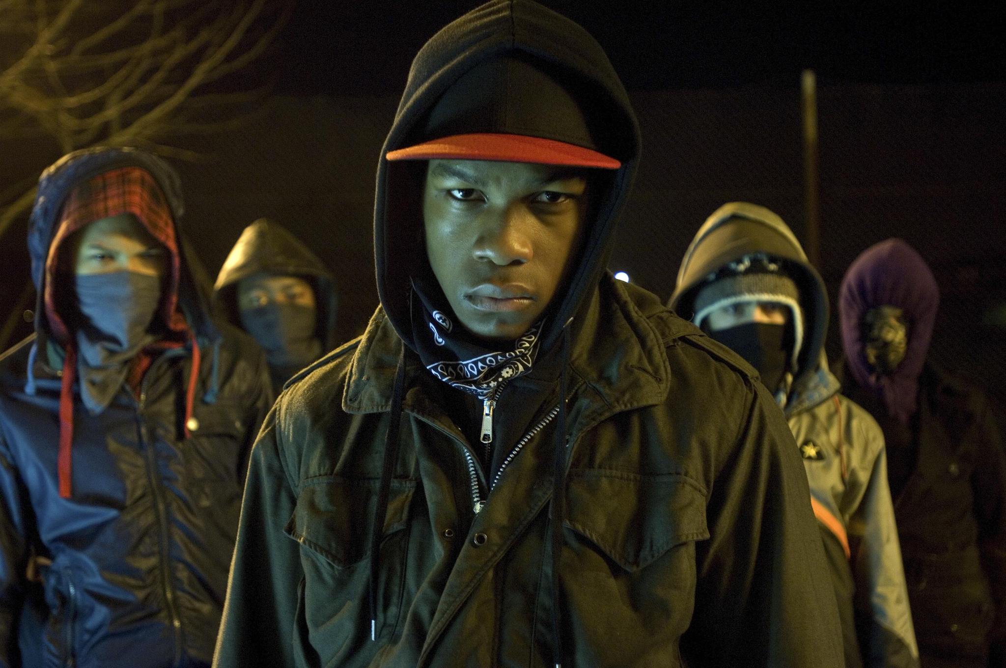 Franz Drameh, Alex Esmail, Leeon Jones, John Boyega, and Simon Howard in Attack the Block (2011)