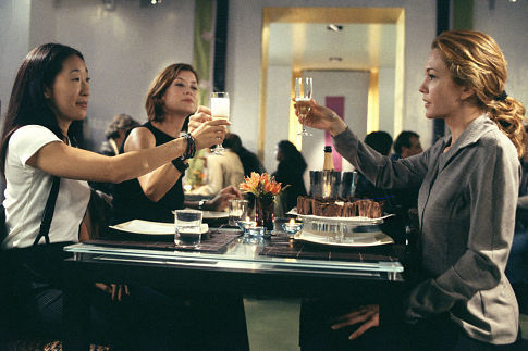 Diane Lane, Kate Walsh, and Sandra Oh in Under the Tuscan Sun (2003)