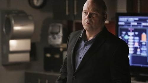 Michael Chiklis in No Ordinary Family (2010)