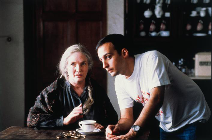 Fionnula Flanagan and Alejandro Amenábar in The Others (2001)