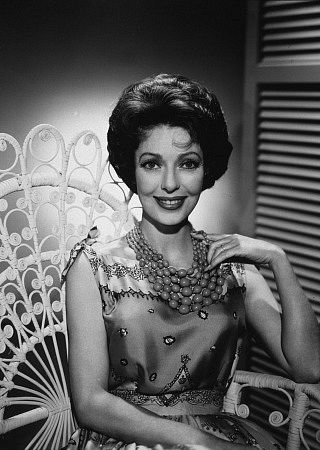 Loretta Young "The New Loretta Young Show" 1962 CBS