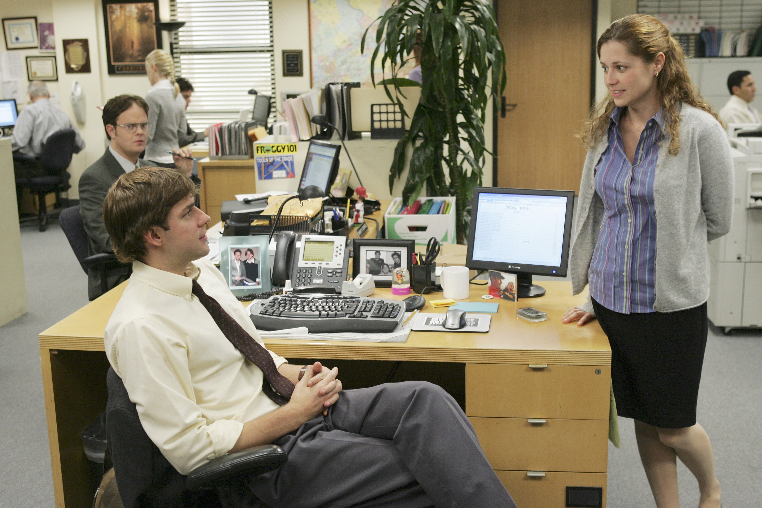 Creed Bratton, Jenna Fischer, Rainn Wilson, John Krasinski, B.J. Novak, Oscar Nuñez, and Angela Kinsey in The Office (2005)