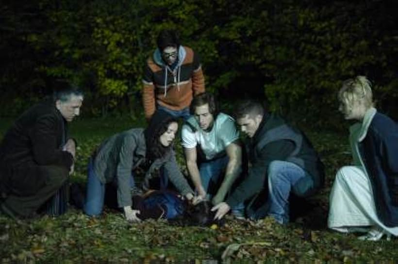 Joe Dinicol, Shawn Roberts, Scott Wentworth, Amy Lalonde, and Chris Violette in Diary of the Dead (2007)