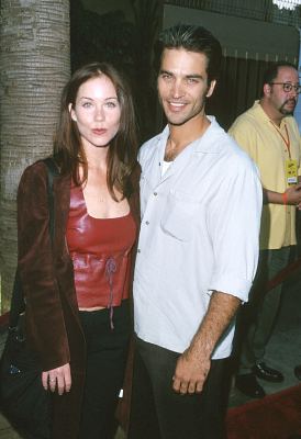 Johnathon Schaech and Christina Applegate at an event for The Broken Hearts Club: A Romantic Comedy (2000)