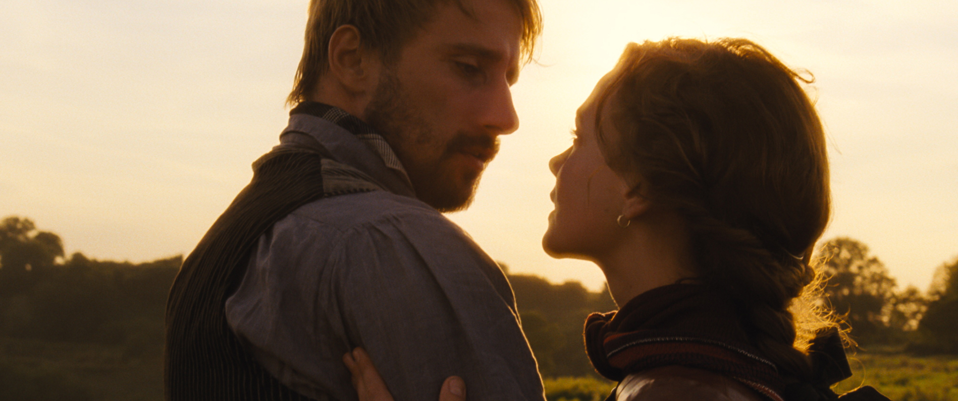 Matthias Schoenaerts and Carey Mulligan in Far from the Madding Crowd (2015)