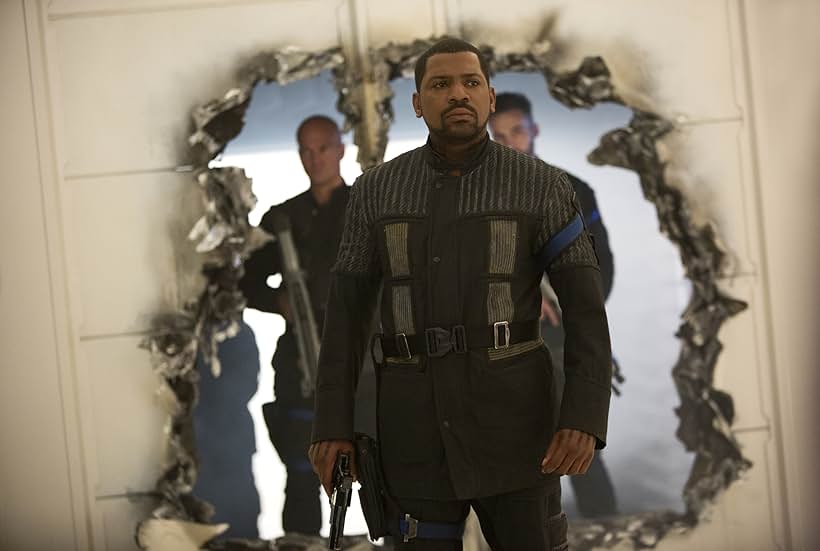 Mekhi Phifer in The Divergent Series: Insurgent (2015)