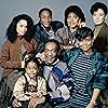 Lisa Bonet, Bill Cosby, Tempestt Bledsoe, Sabrina Le Beauf, Keshia Knight Pulliam, Phylicia Rashad, and Malcolm-Jamal Warner in The Cosby Show (1984)