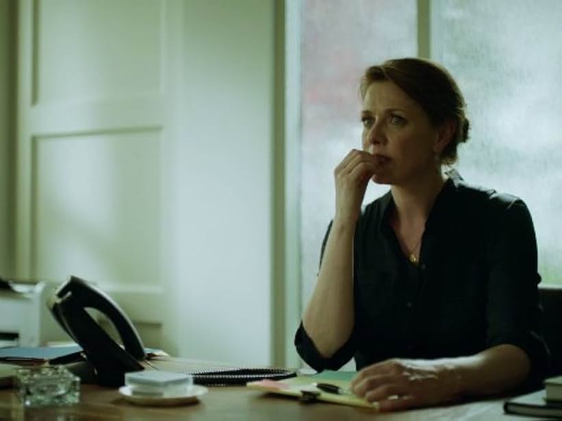 Amanda Tapping in Motive (2013)