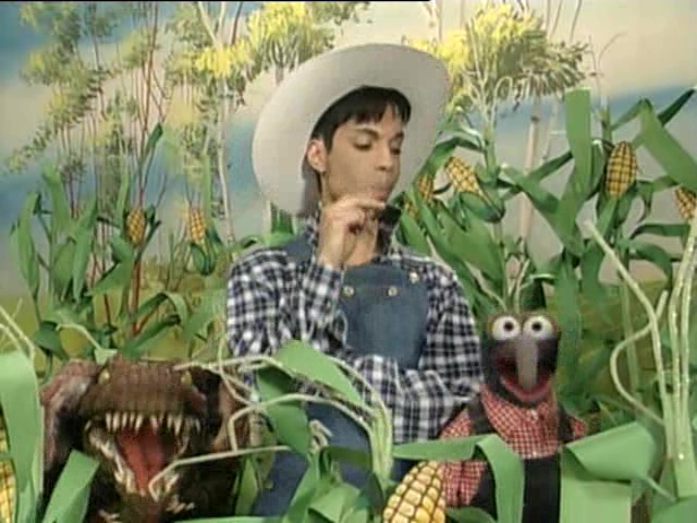 Prince, Dave Goelz, and The Great Gonzo in Muppets Tonight (1996)