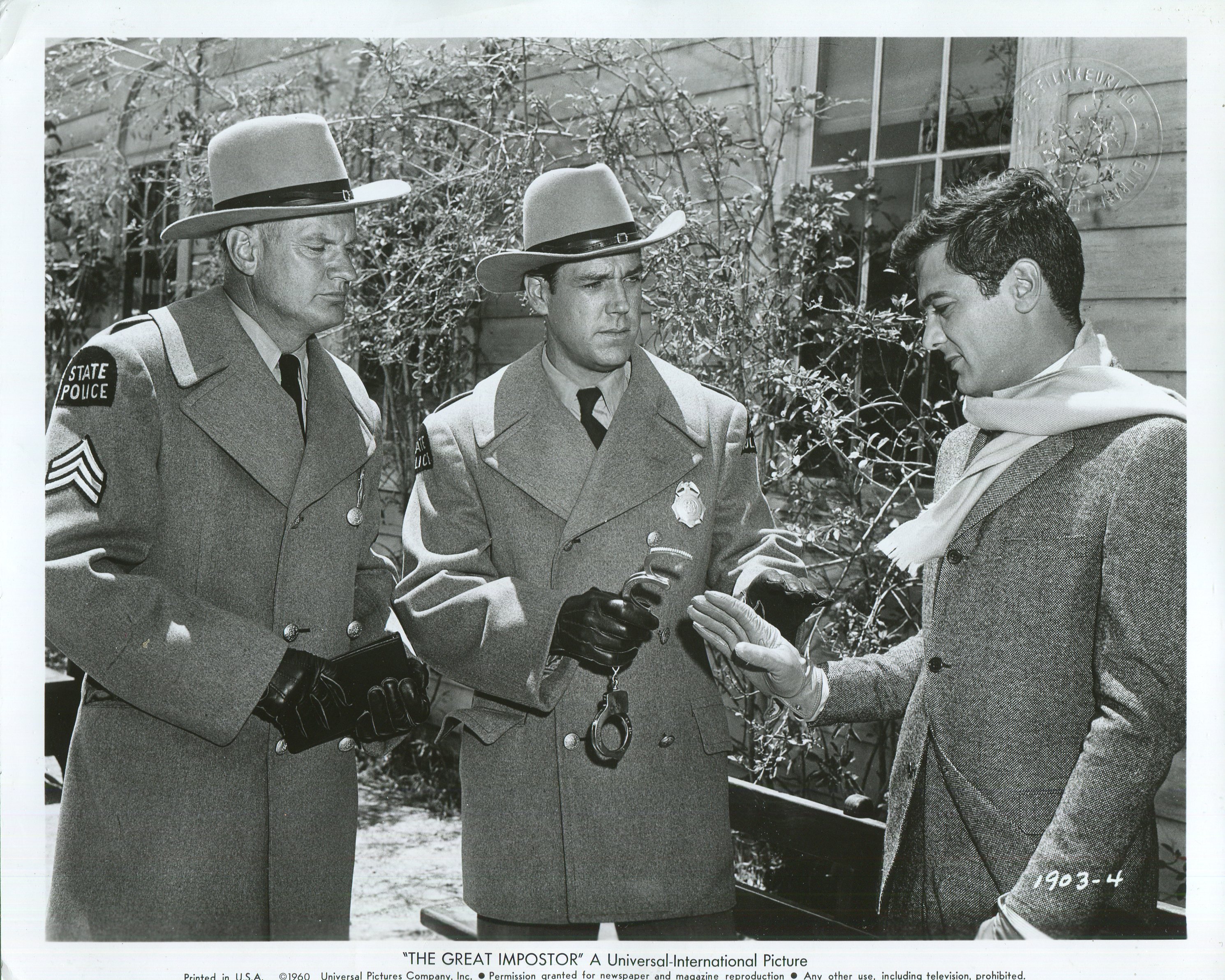 Tony Curtis and Bob Herron in The Great Impostor (1960)