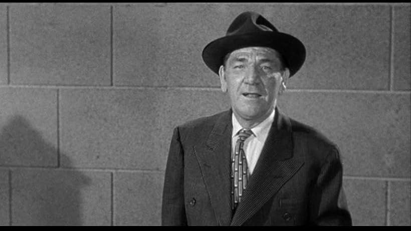 Shemp Howard in Blunder Boys (1955)