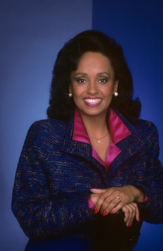 Daphne Reid in Snoops (1989)