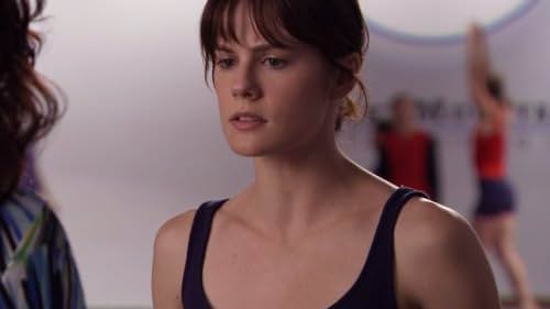 Chelsea Hobbs in Make It or Break It (2009)