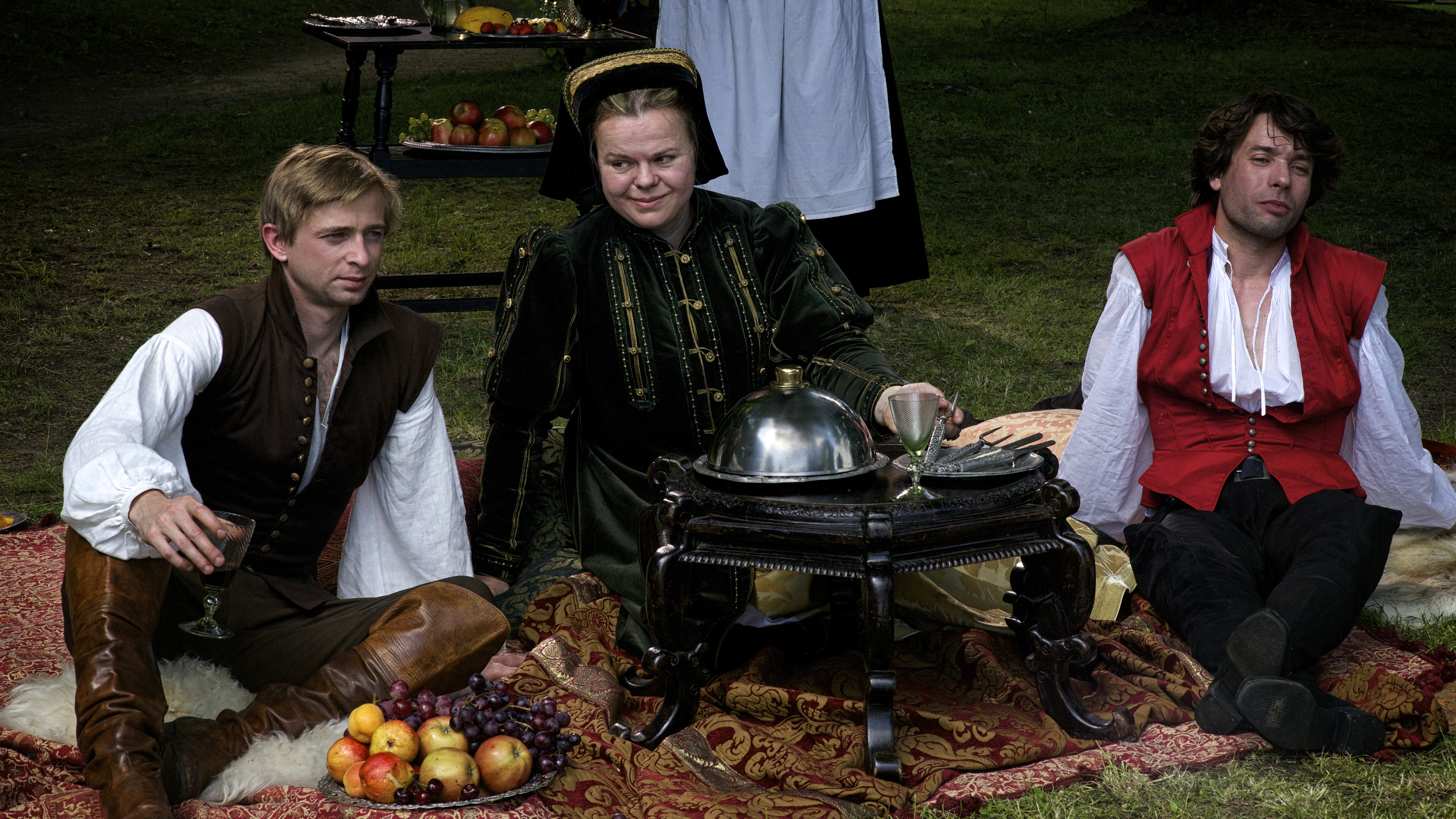 Sabina Remundová, Lukás Príkazký, and Václav Neuzil in The Seven Ravens (2015)