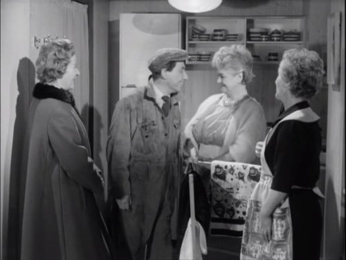 Timothy Bateson, Renee Houston, Avice Landone, and Barbara Mullen in The Saint (1962)