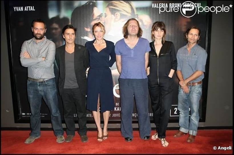 Yvan Attal, Valeria Bruni Tedeschi, Arly Jover, Cédric Kahn, and Philippe Katerine in Regrets (2009)