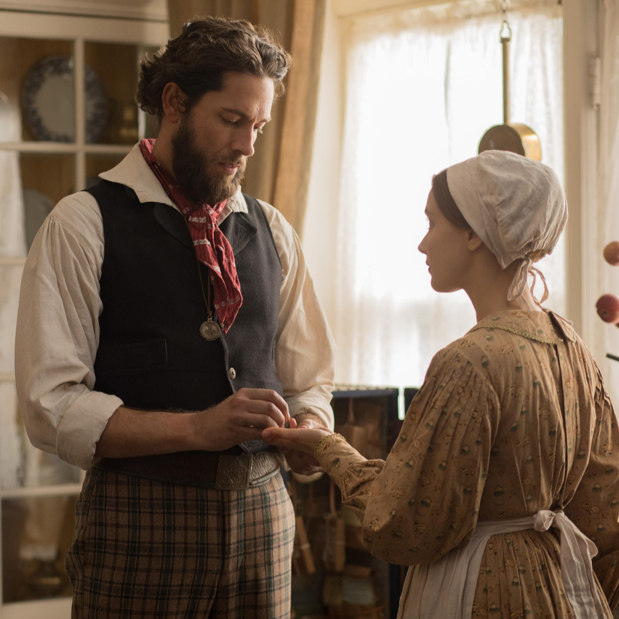 Sarah Gadon and Zachary Levi in Alias Grace (2017)