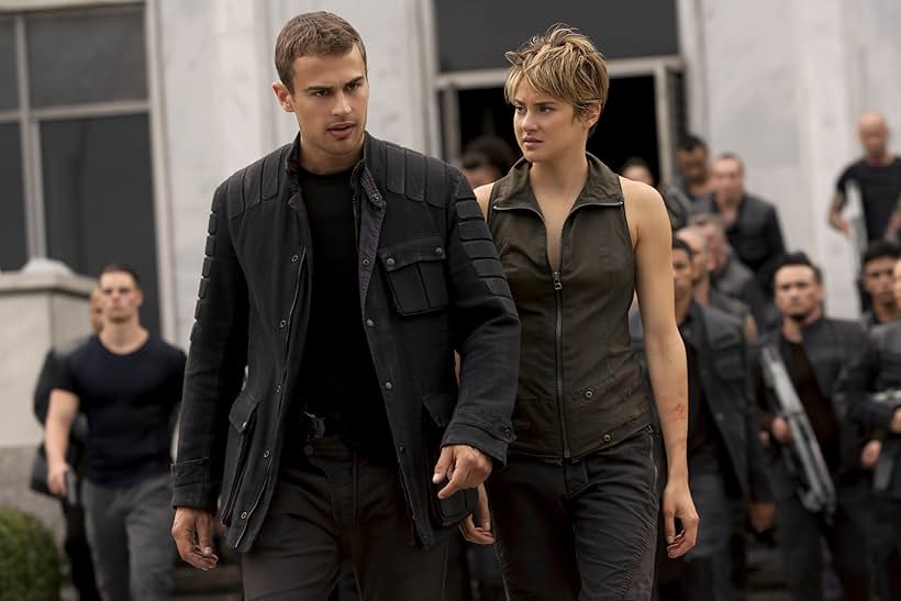 Shailene Woodley and Theo James in The Divergent Series: Insurgent (2015)